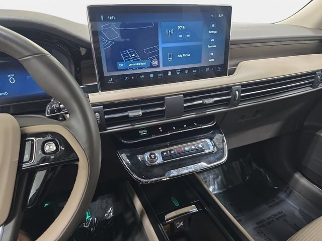Certified 2024 Lincoln Corsair Reserve AWD/4WD image 17