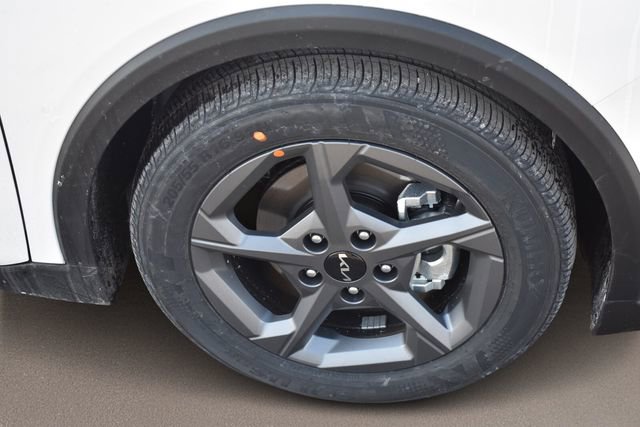 New 2026 Kia K4 LXS image 12