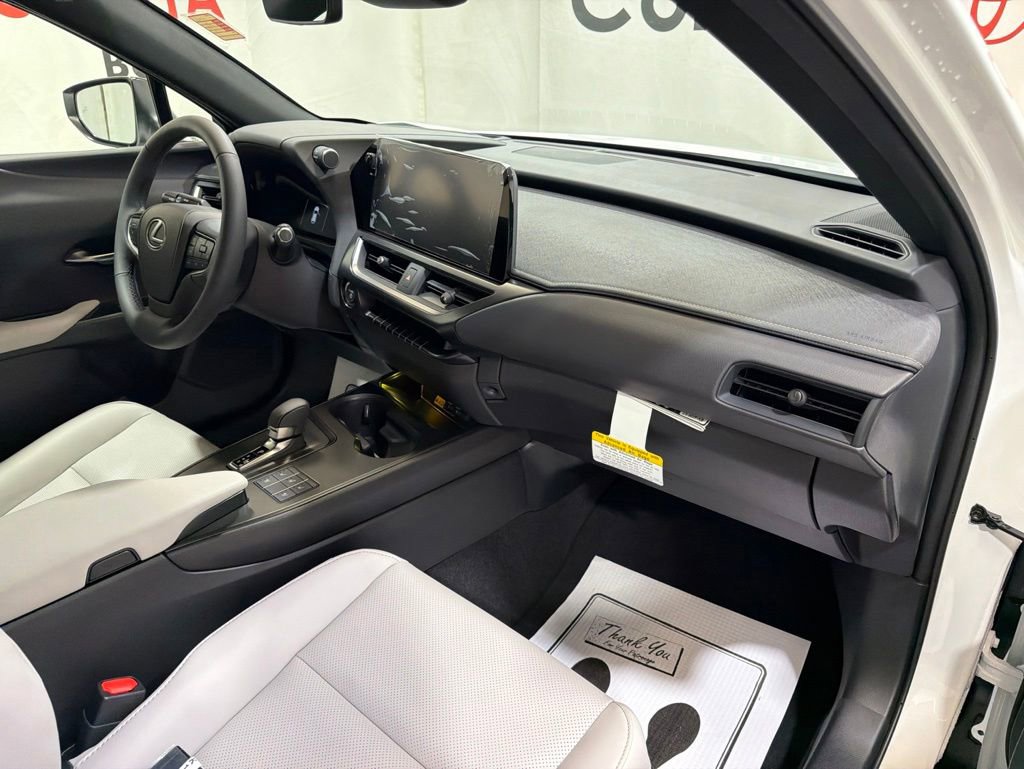 Used 2026 Lexus UX 300h AWD w/ Accessory Package (Z1) image 13