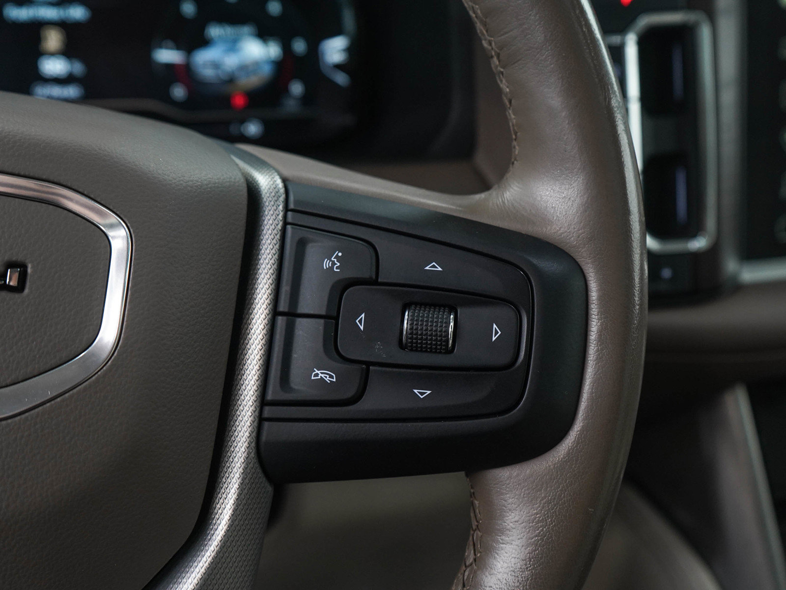 Used 2022 GMC Yukon Denali AWD/4WD image 29