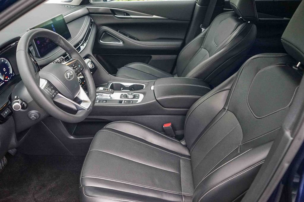 Certified 2025 INFINITI QX60 Luxe image 17