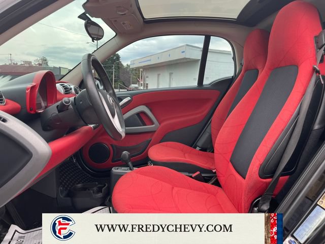 Used 2011 smart fortwo passion RWD image 10