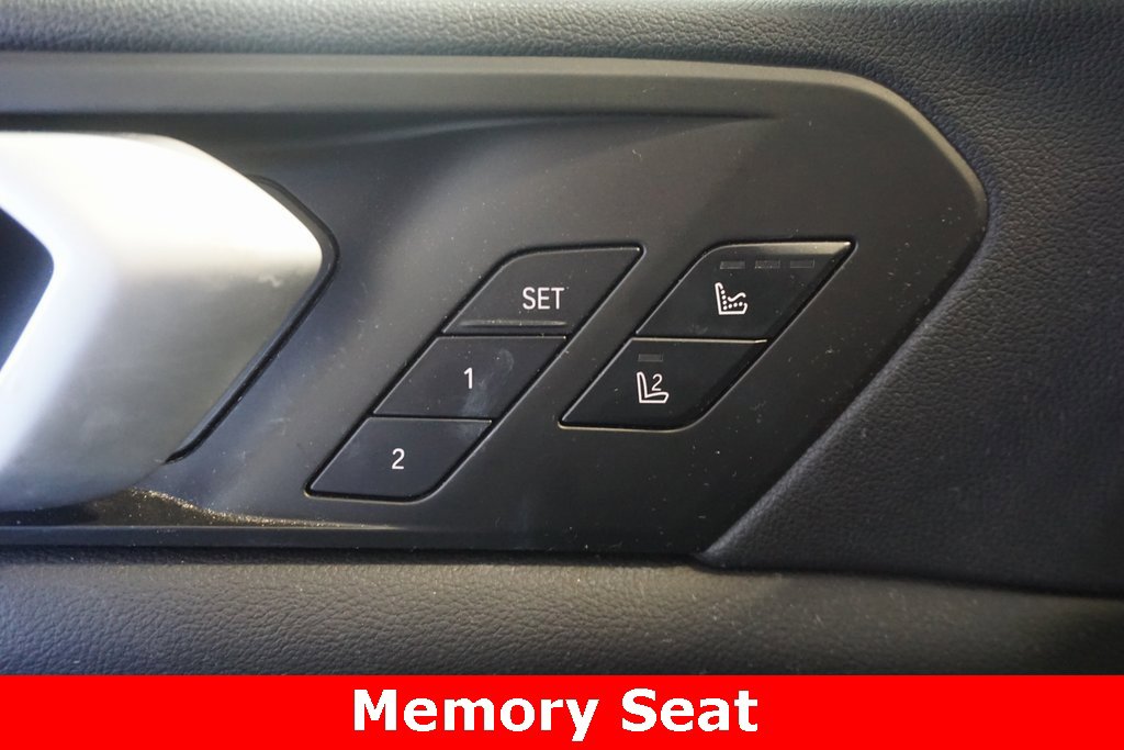 Used 2019 BMW X5 xDrive50i w/ M Sport Package image 6