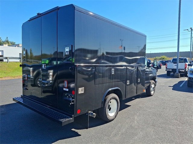 New 2025 Ford E-350 and Econoline 350 Super Duty w/ Interior Upgrade Package image 7