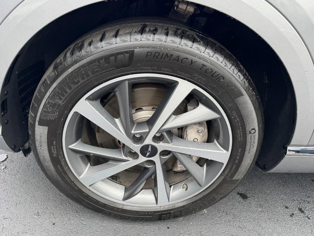 Certified 2025 Genesis GV80 2.5T Select image 7