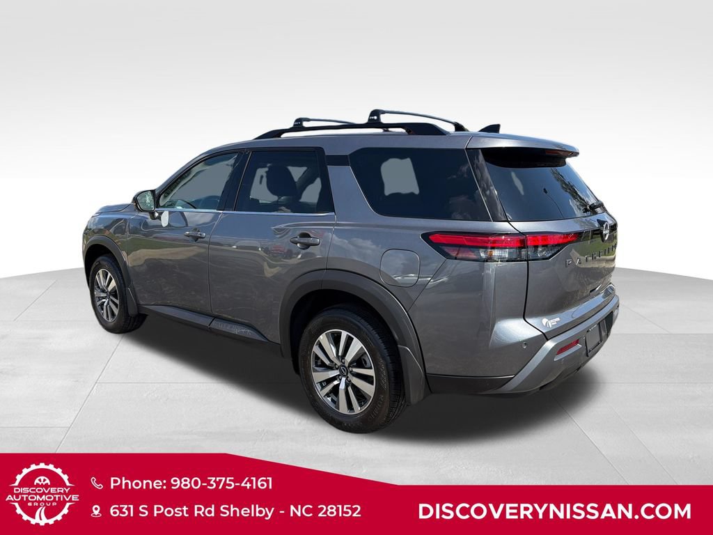 New 2026 Nissan Pathfinder SL FWD image 8