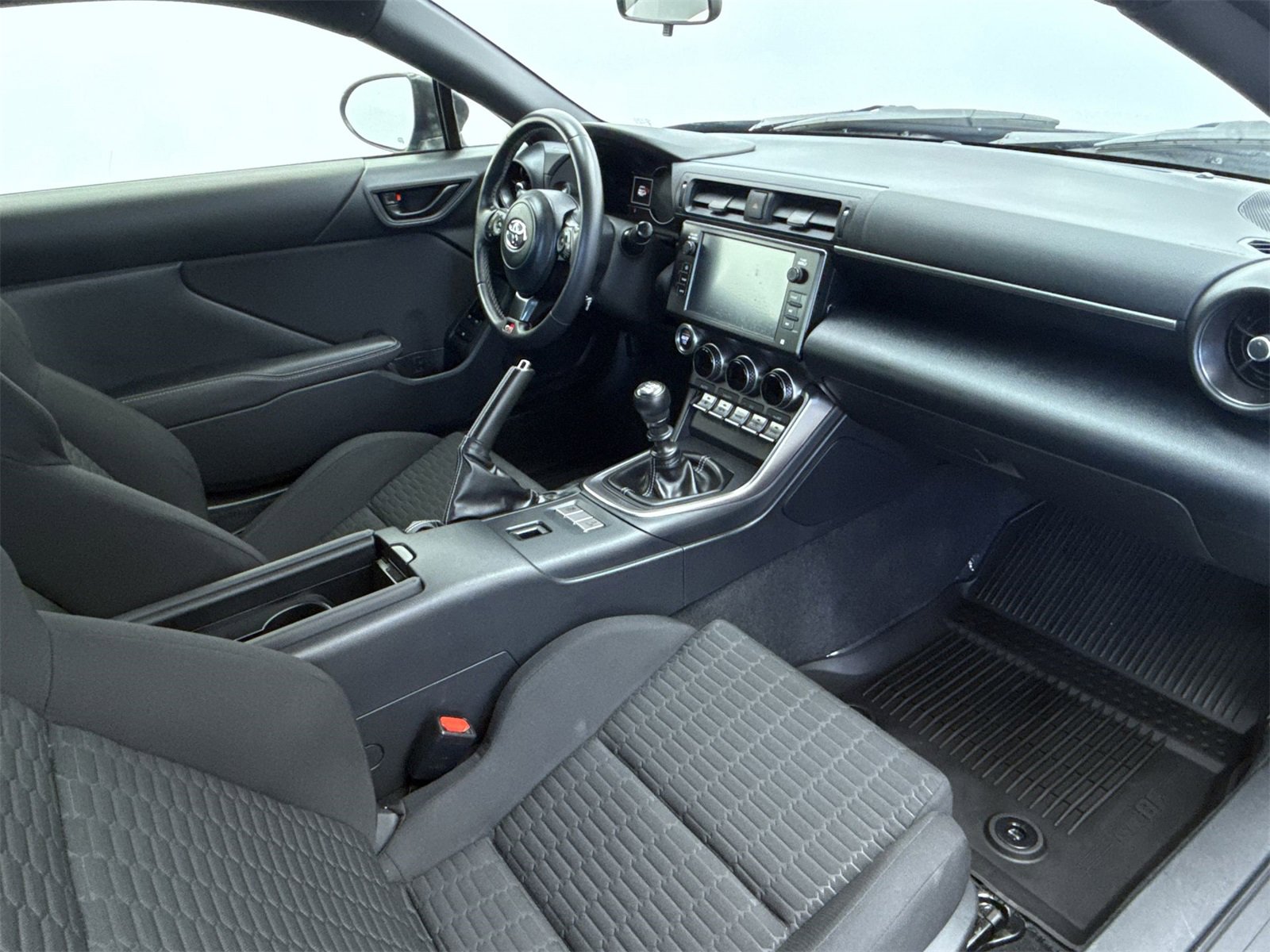 Used 2025 Toyota GR86 image 16