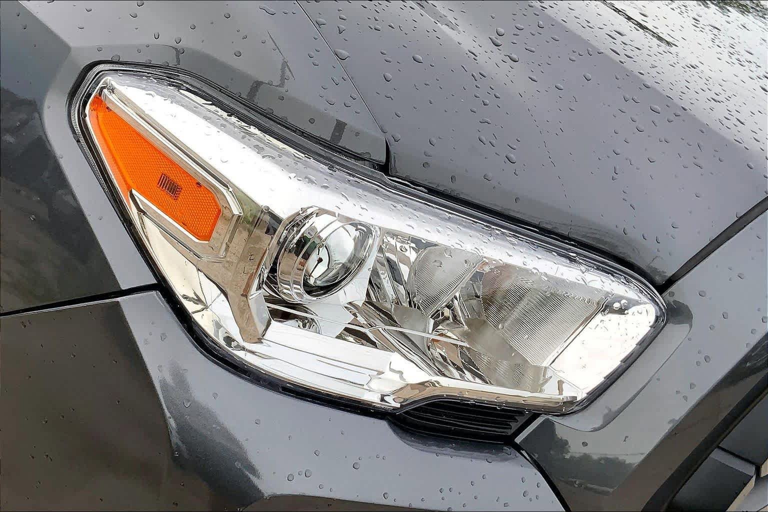 Used 2022 Toyota Tacoma SR w/ SR Convenience Package RWD image 26