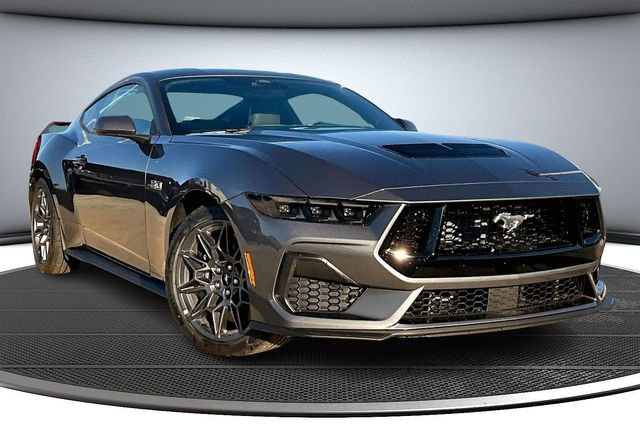 Used 2025 Ford Mustang GT Premium w/ GT Performance Package image 2