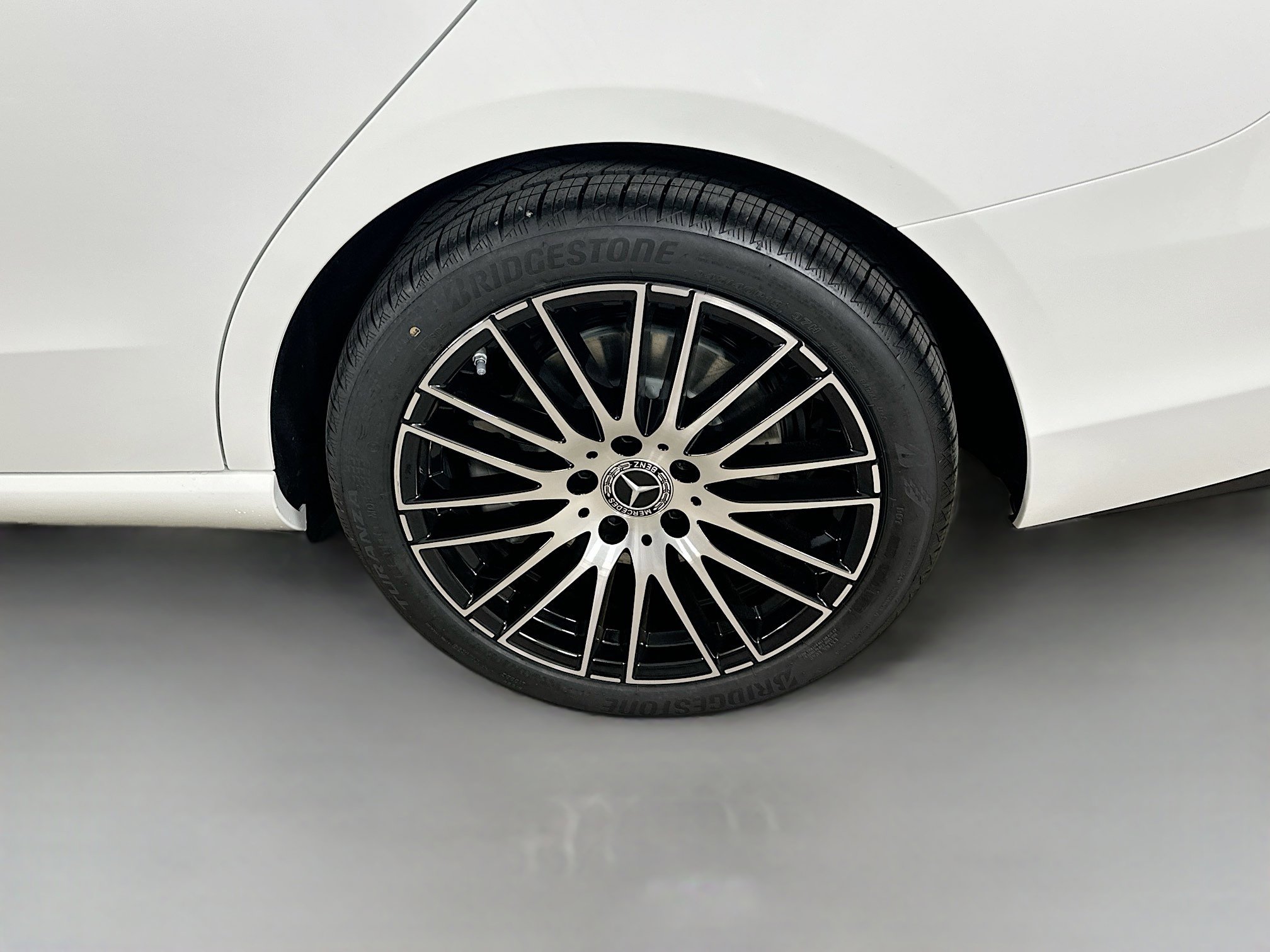 Used 2026 Mercedes-Benz C 300 4MATIC Sedan image 41