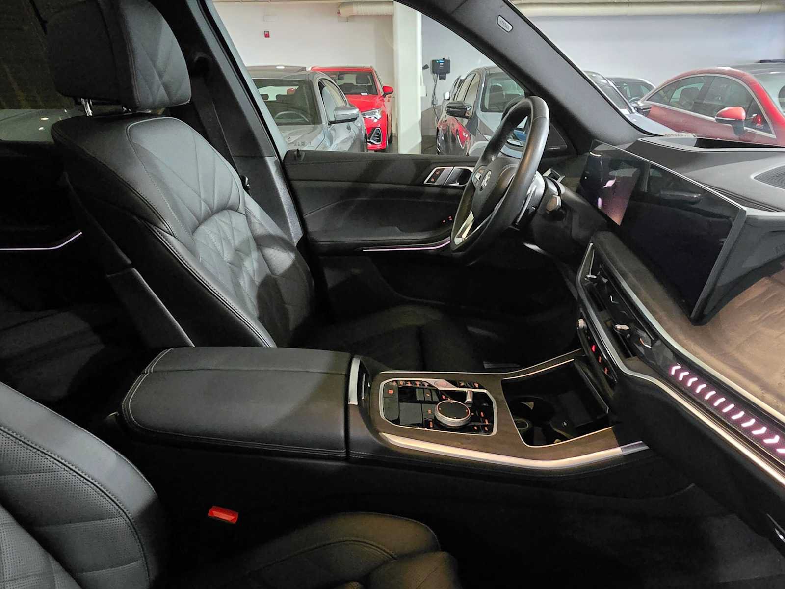Used 2026 BMW X5 xDrive40i w/ Climate Comfort Package AWD/4WD image 10
