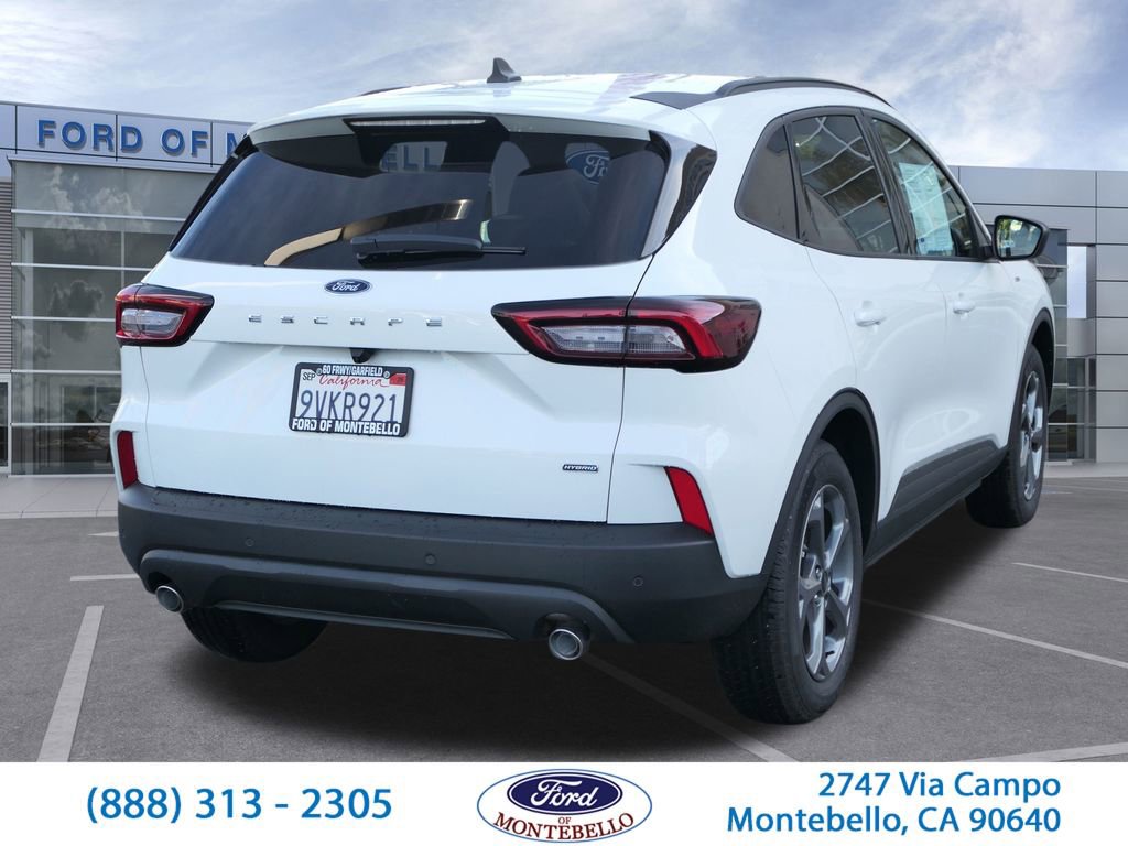 Used 2025 Ford Escape ST-Line w/ Equipment Group 301A image 4