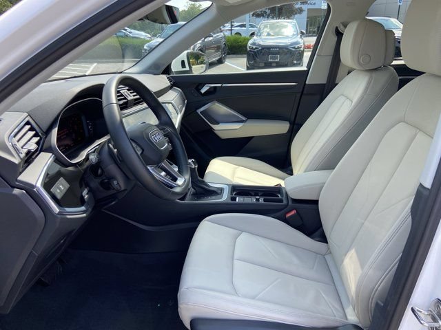 Used 2023 Audi Q3 2.0T Premium AWD/4WD image 23