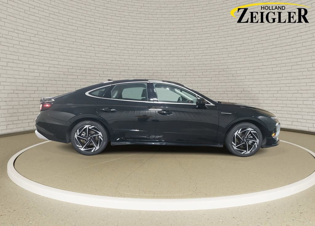 Used 2026 Hyundai Sonata SEL FWD image 4