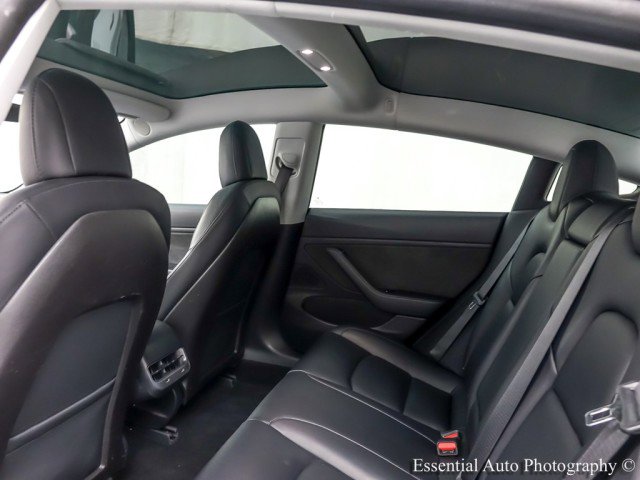 Used 2019 Tesla Model 3 Standard Range Plus image 15