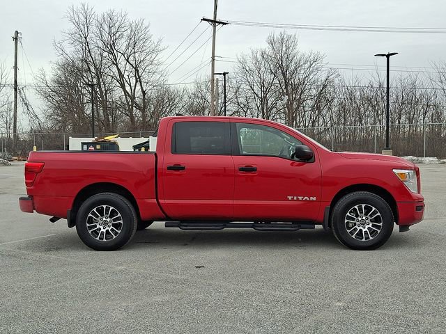 Used 2024 Nissan Titan SV w/ Accessory Utility Package image 10