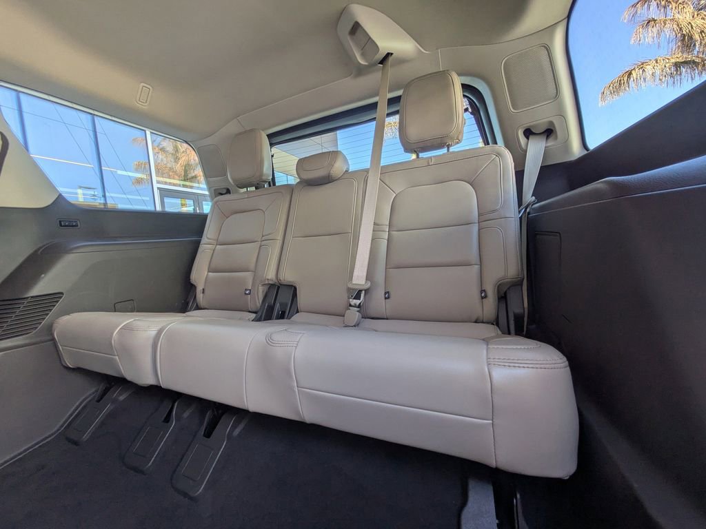Certified 2024 Lincoln Navigator Reserve image 16