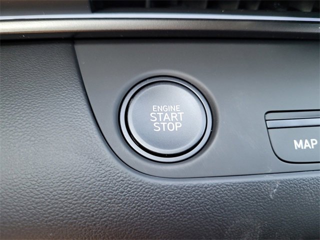 New 2025 Hyundai Elantra SEL image 20