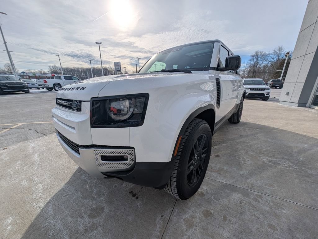 Used 2024 Land Rover Defender 110 S image 7