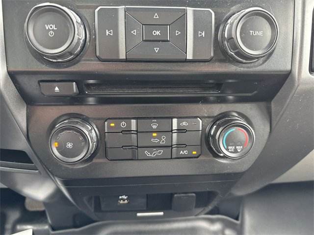 Used 2016 Ford F150 XLT image 17