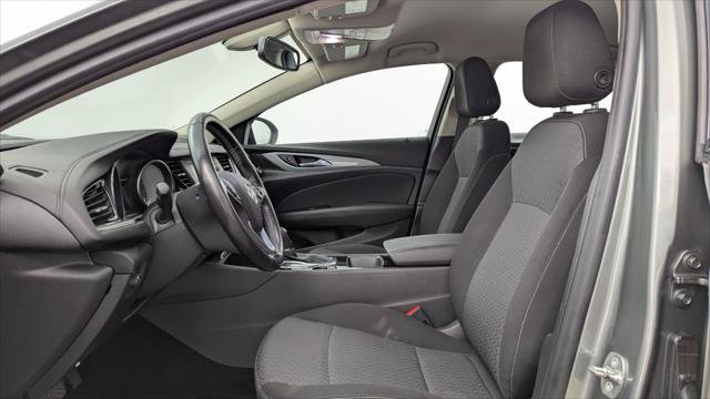 Used 2018 Buick Regal Preferred w/ Driver Confidence Package #1 FWD image 11