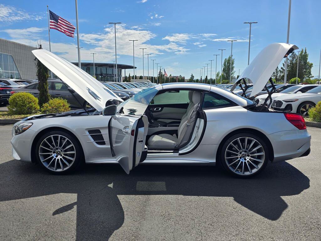 Used 2020 Mercedes-Benz SL 450 image 12