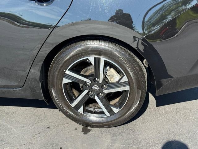 Used 2025 Nissan Sentra SV FWD image 4