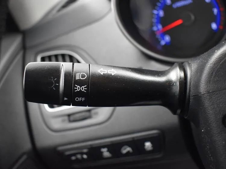 Used 2011 Hyundai Tucson GLS image 25