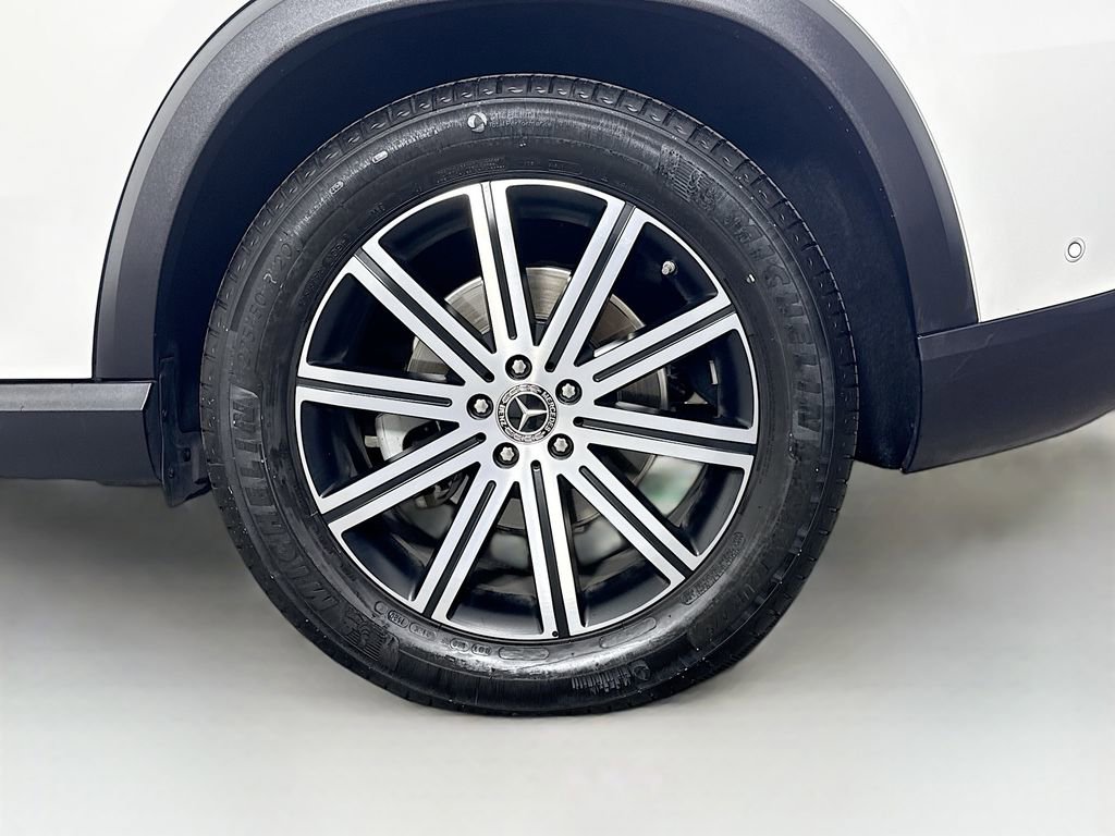 Certified 2025 Mercedes-Benz GLE 350 4MATIC image 32