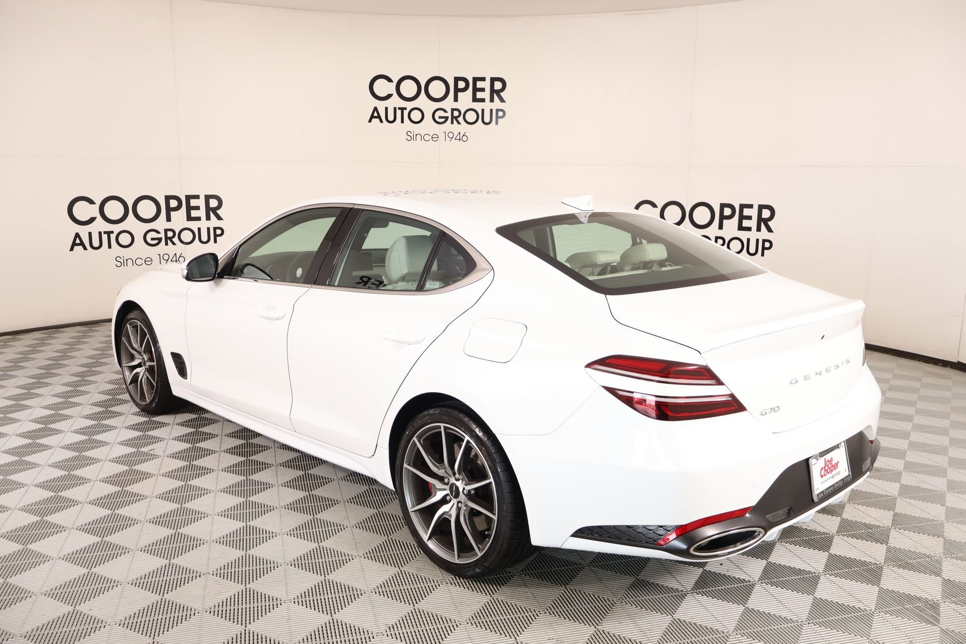 Used 2025 Genesis G70 2.5T image 21