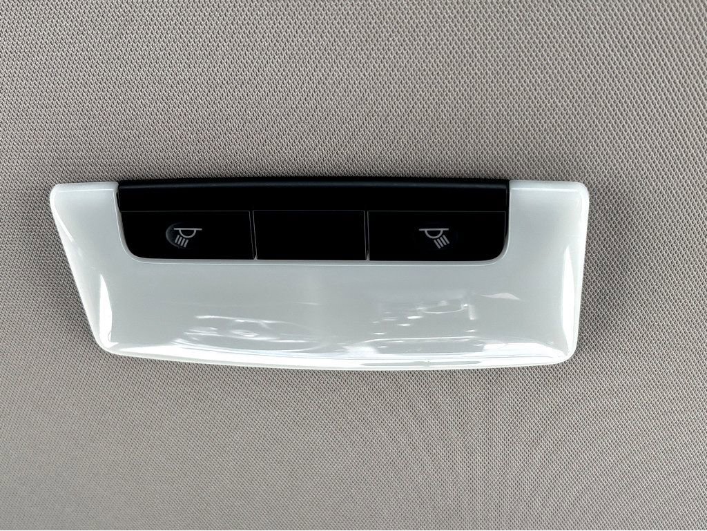 Used 2024 Nissan Altima 2.5 SV FWD image 28