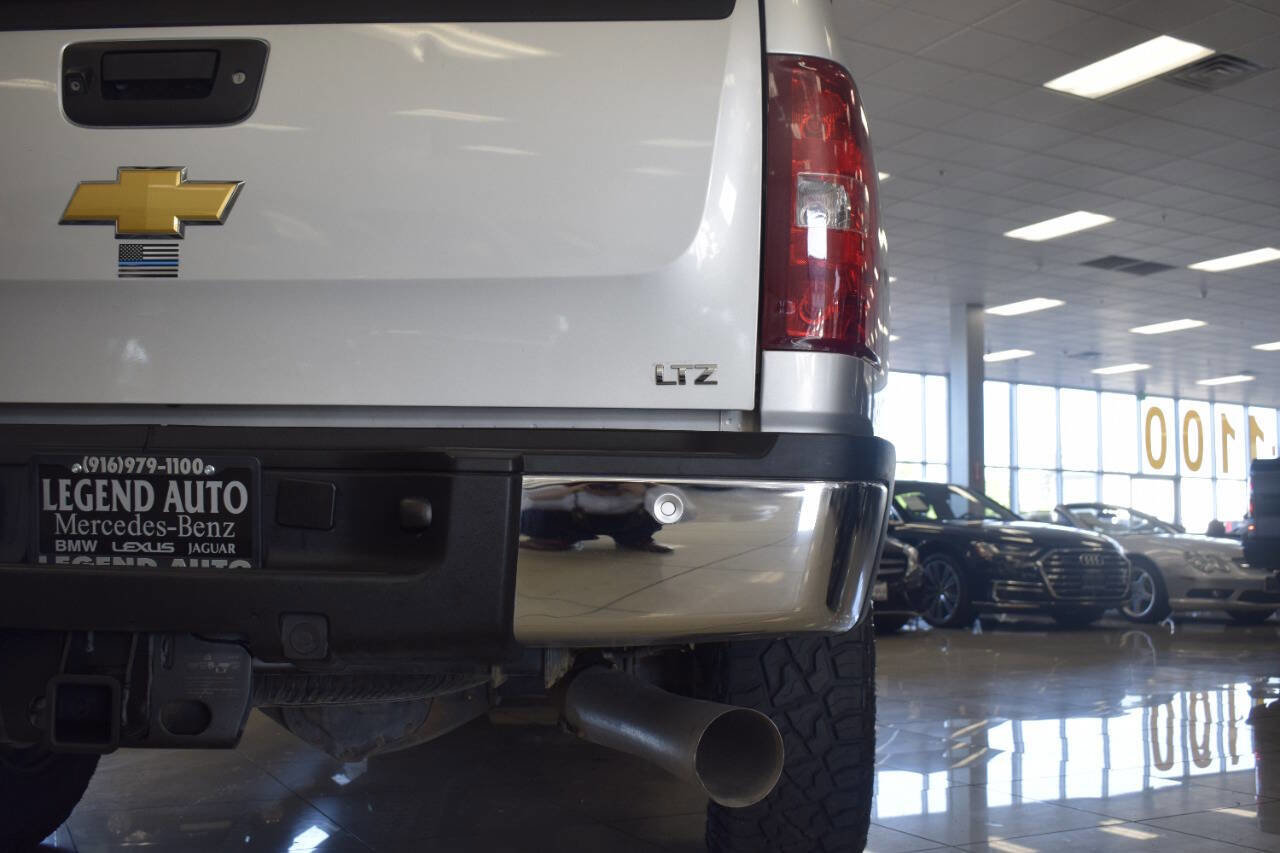 Used 2012 Chevrolet Silverado 3500 LTZ w/ LTZ Plus Package image 4