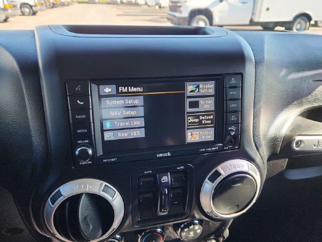 Used 2017 Jeep Wrangler Unlimited Sahara w/ Dual Top Group AWD/4WD image 40