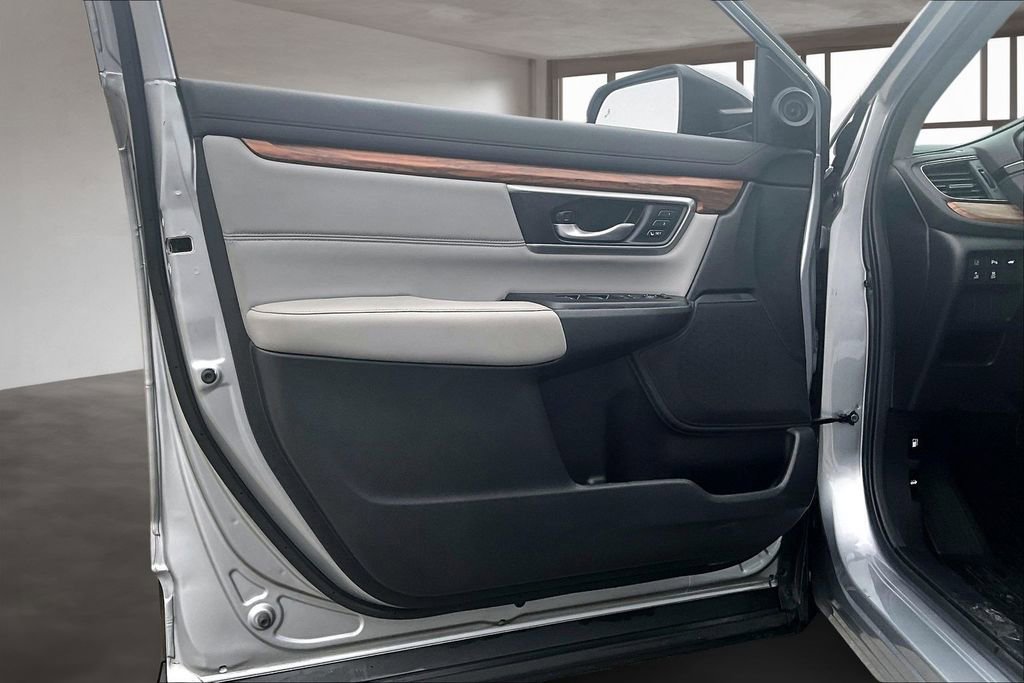 Used 2020 Honda CR-V Touring image 19