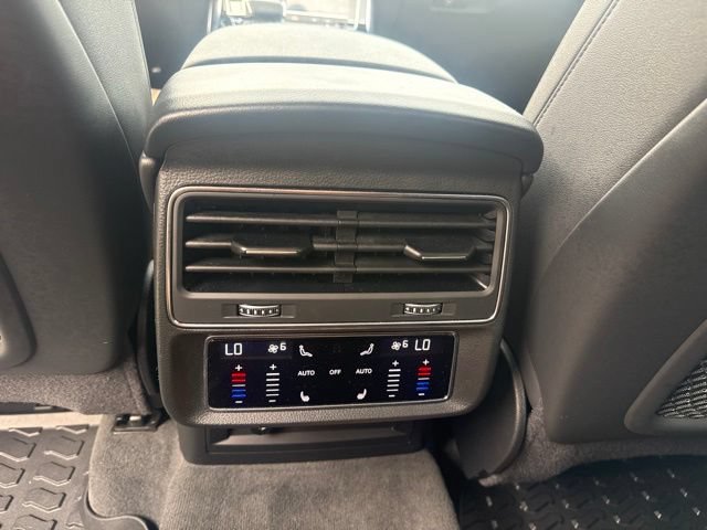 Used 2023 Audi Q7 3.0T Premium Plus AWD/4WD image 19