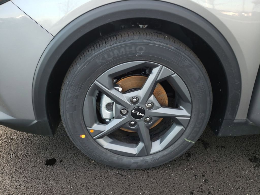 New 2025 Kia K4 LXS image 25