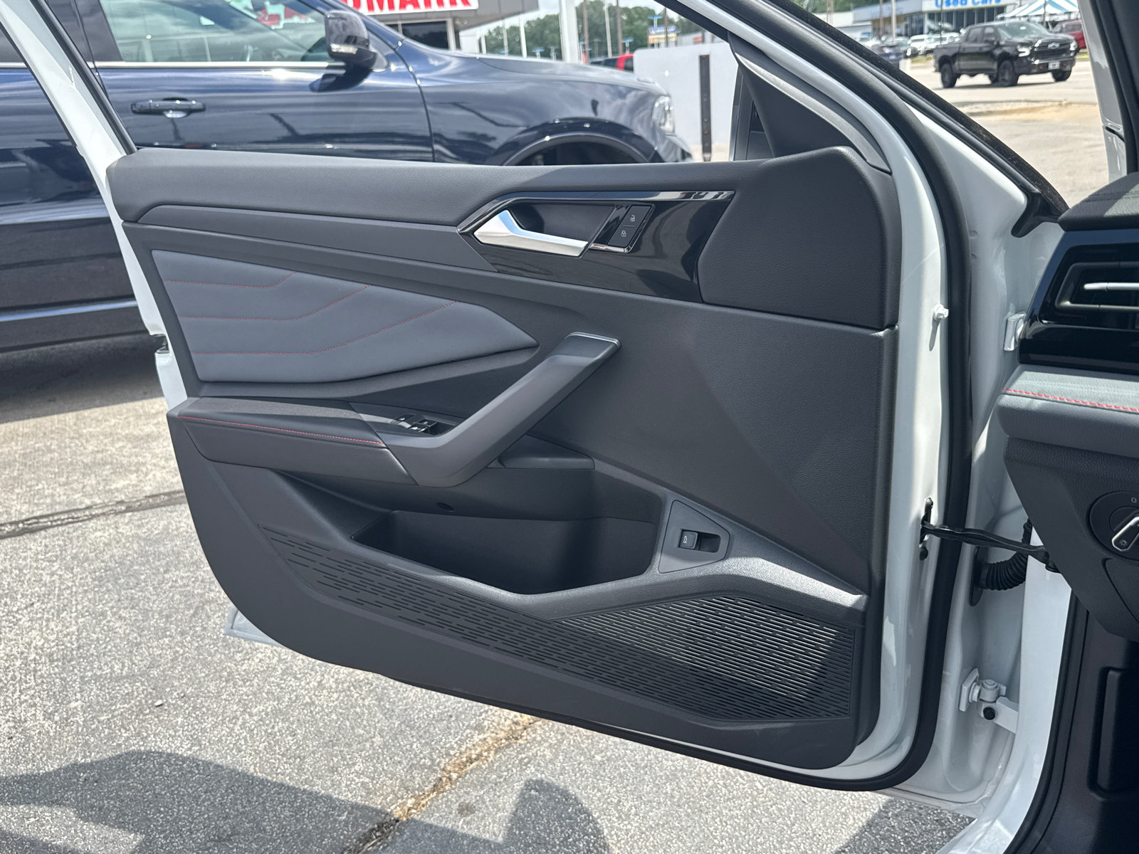 Used 2026 Volkswagen Jetta GLI Autobahn FWD image 16