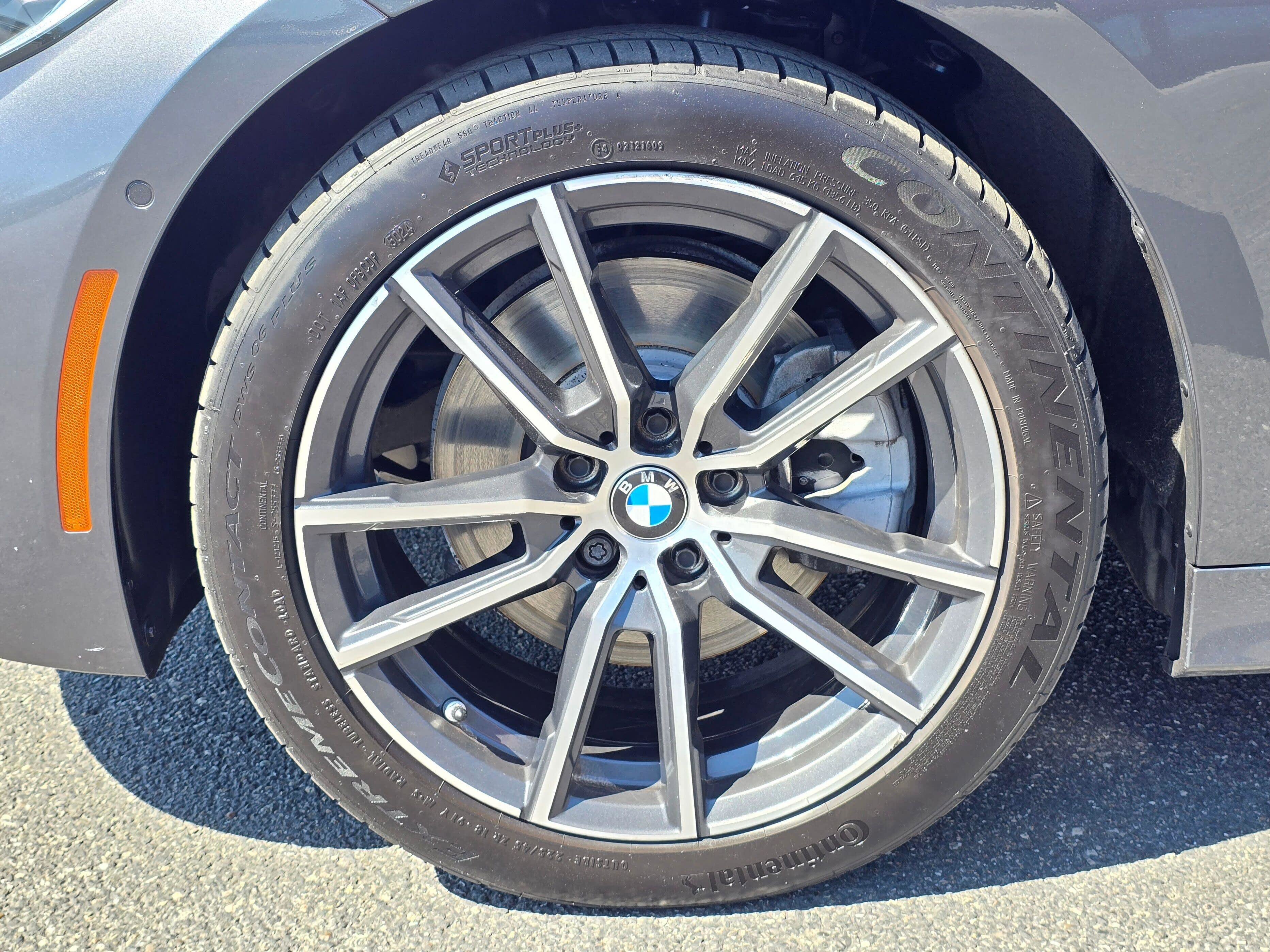 Used 2021 BMW 330i xDrive Sedan w/ Convenience Package image 8