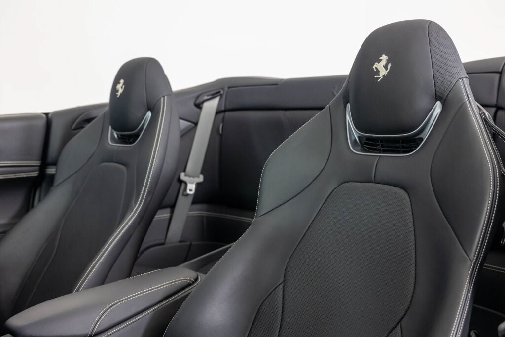 Certified 2023 Ferrari Portofino M RWD image 43