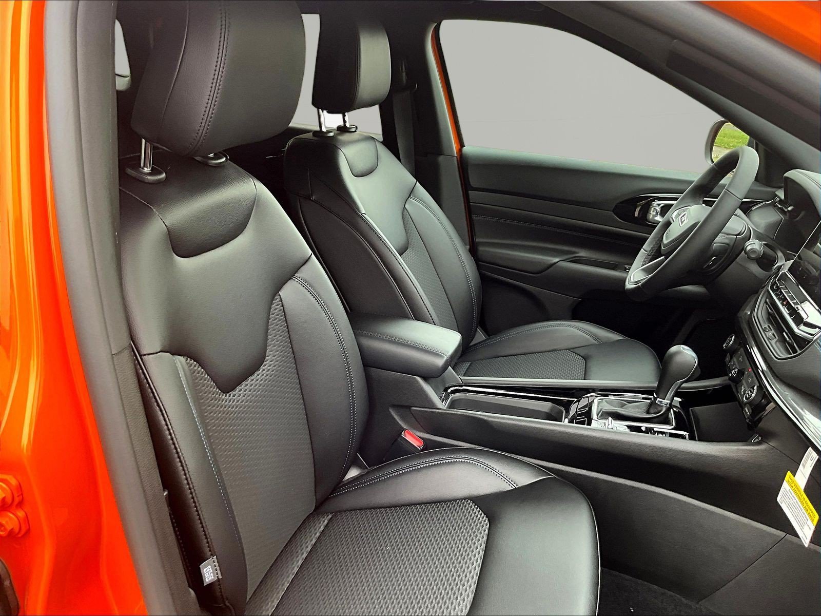 New 2026 Jeep Compass Latitude AWD/4WD image 18