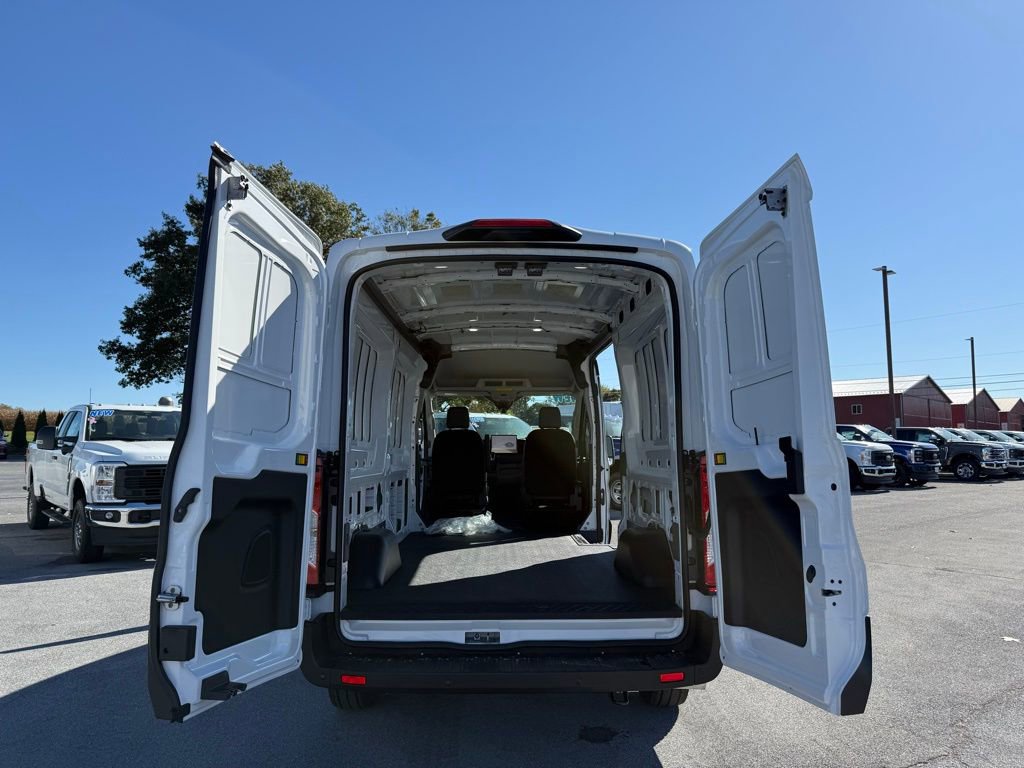 New 2026 Ford Transit 250 148 Medium Roof image 27