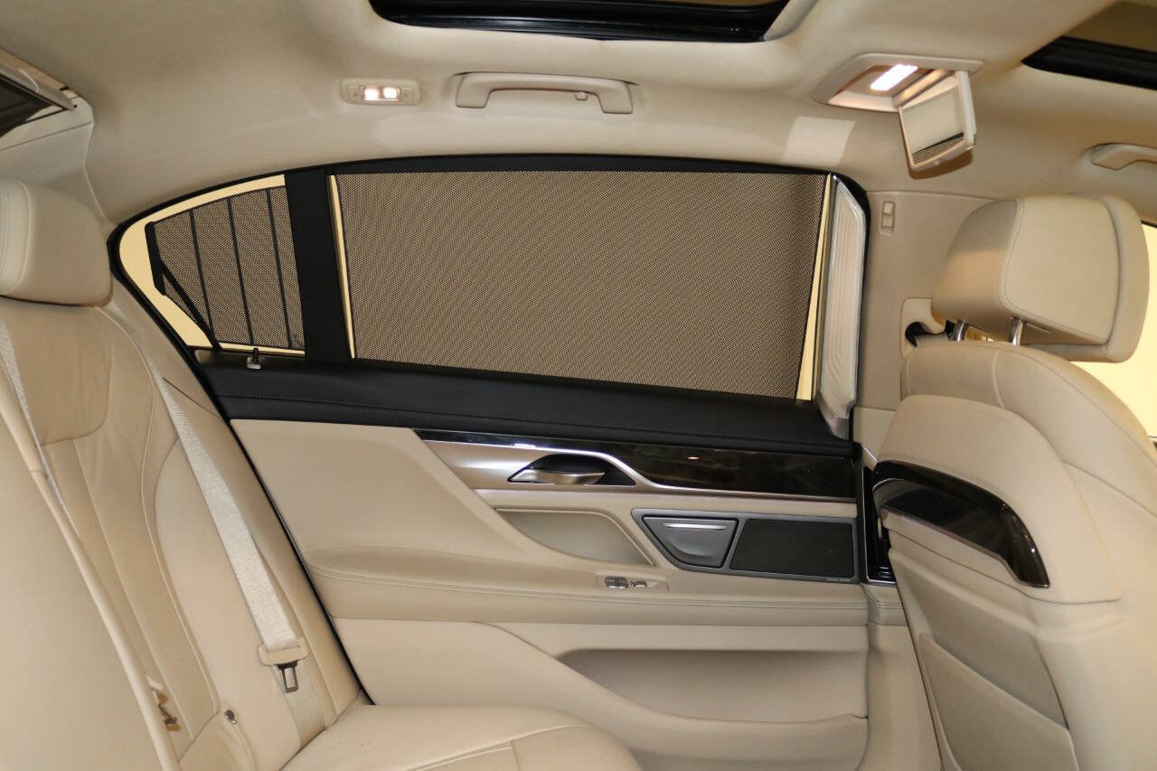 Used 2016 BMW 740i RWD image 94