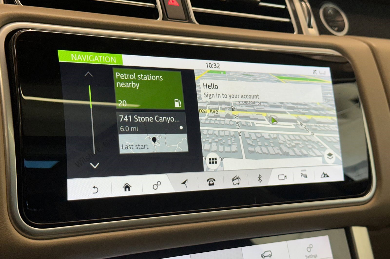 Used 2020 Land Rover Range Rover HSE image 21