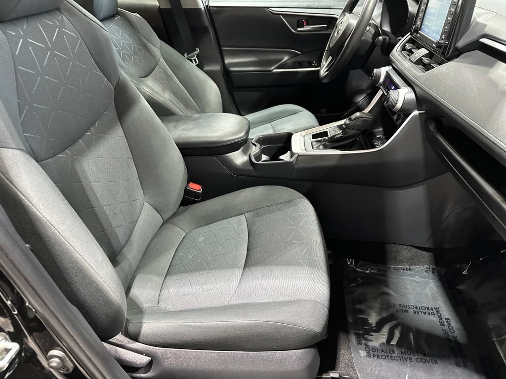 Used 2020 Toyota RAV4 XLE w/ Convenience Package AWD/4WD image 17