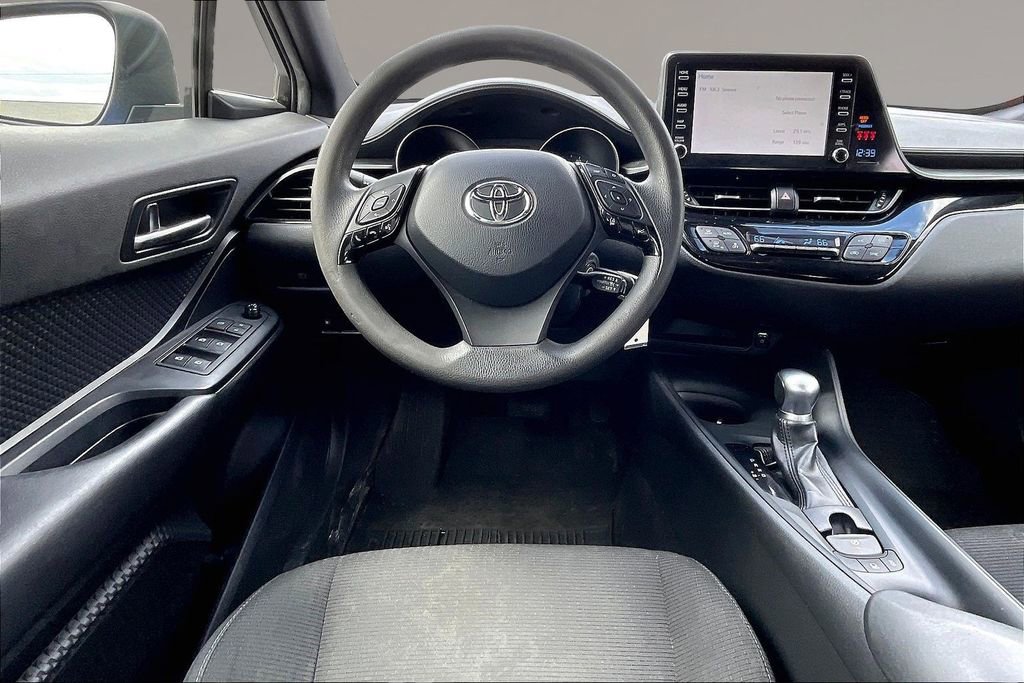 Used 2019 Toyota C-HR LE FWD image 8