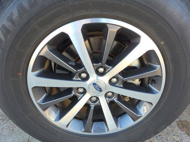 Used 2019 Ford Expedition XLT RWD image 14