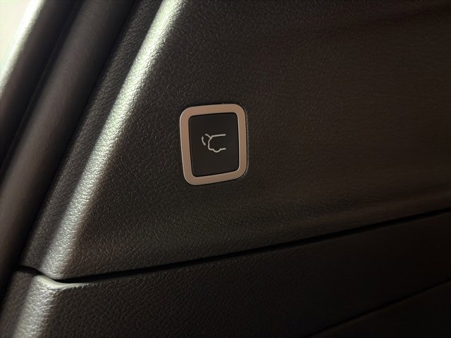 New 2026 Chrysler Pacifica Pinnacle image 6