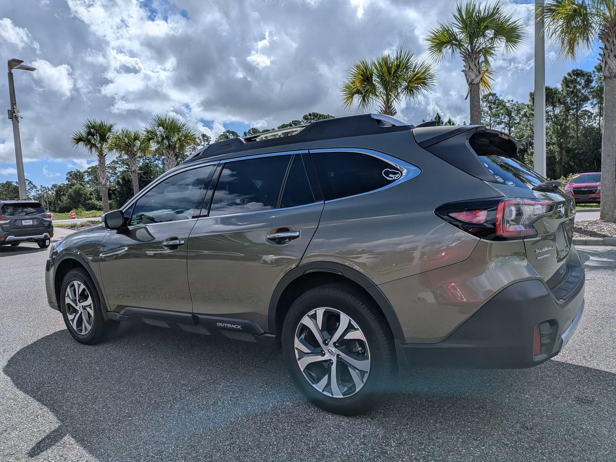 Certified 2022 Subaru Outback Touring AWD/4WD image 5
