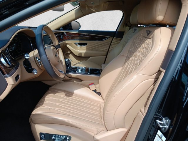 Used 2020 Bentley Flying Spur W12 AWD/4WD image 15