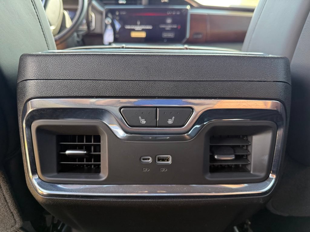 Used 2025 GMC Sierra 2500 Denali Ultimate AWD/4WD image 14
